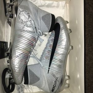 Meet your Posher, Adrian